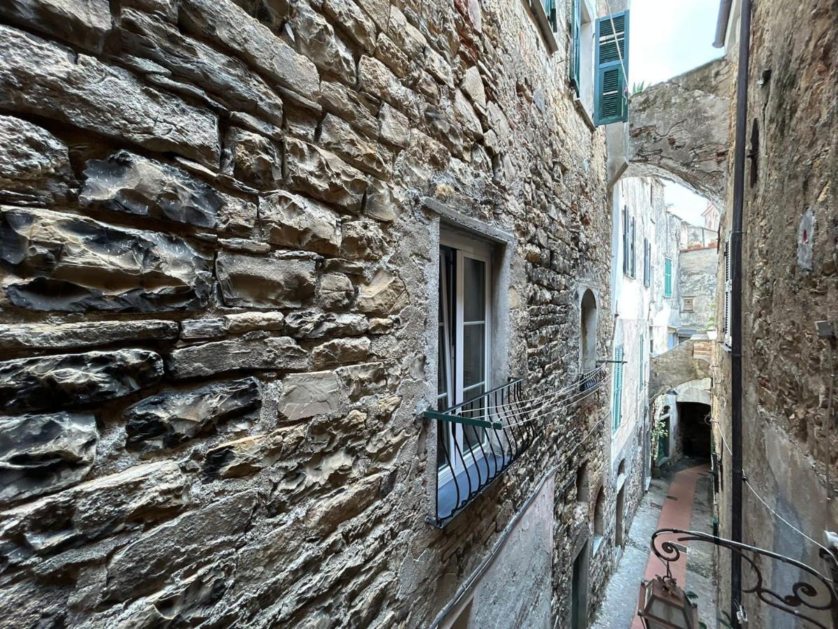 La Finestra Sul Borgo Bed & Breakfast Cervo Dış mekan fotoğraf
