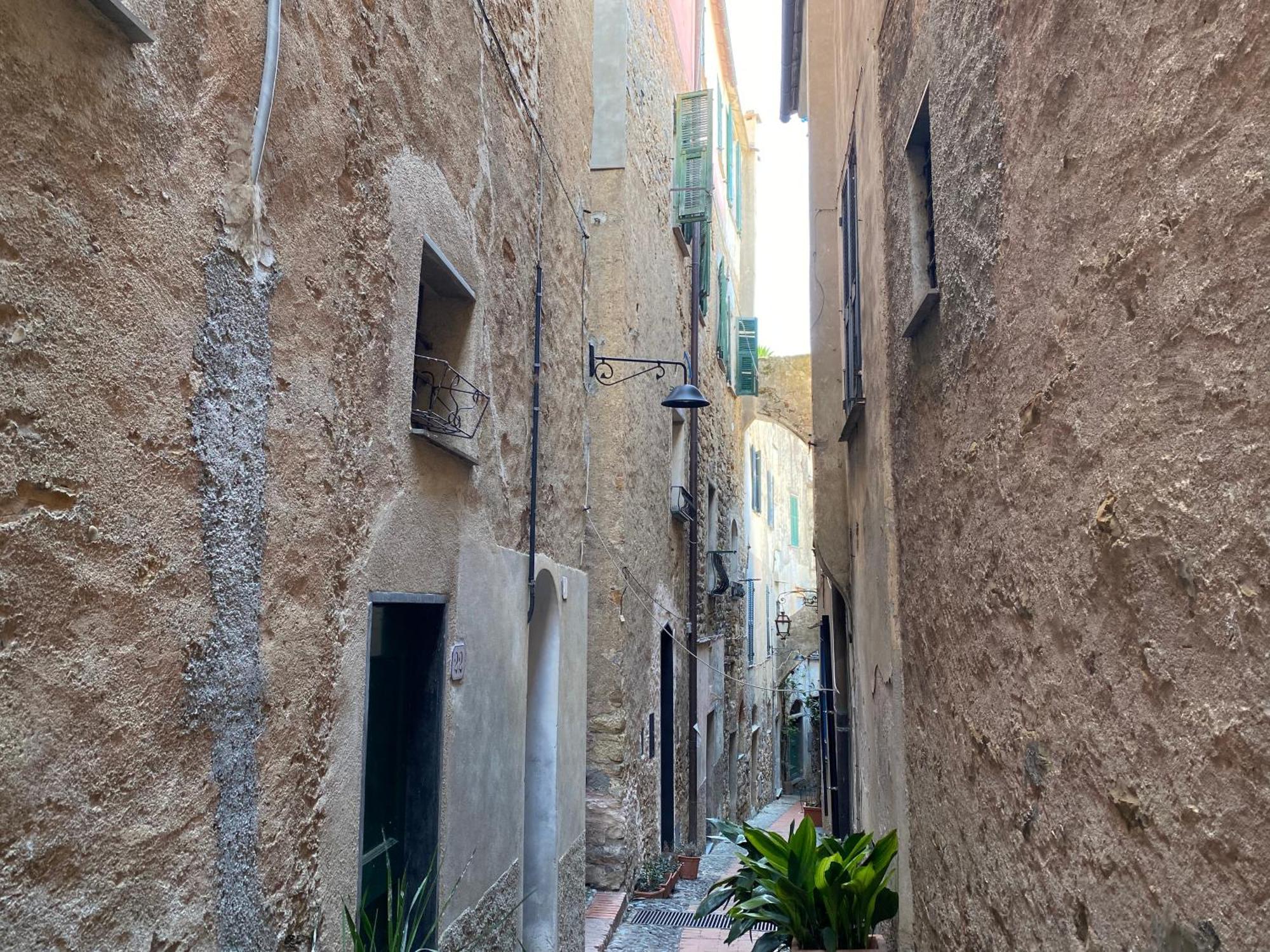 La Finestra Sul Borgo Bed & Breakfast Cervo Dış mekan fotoğraf