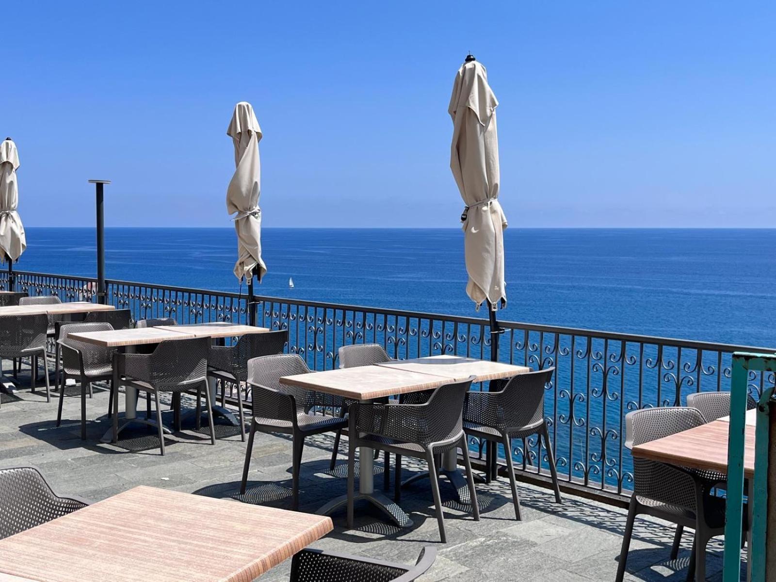 La Finestra Sul Borgo Bed & Breakfast Cervo Dış mekan fotoğraf