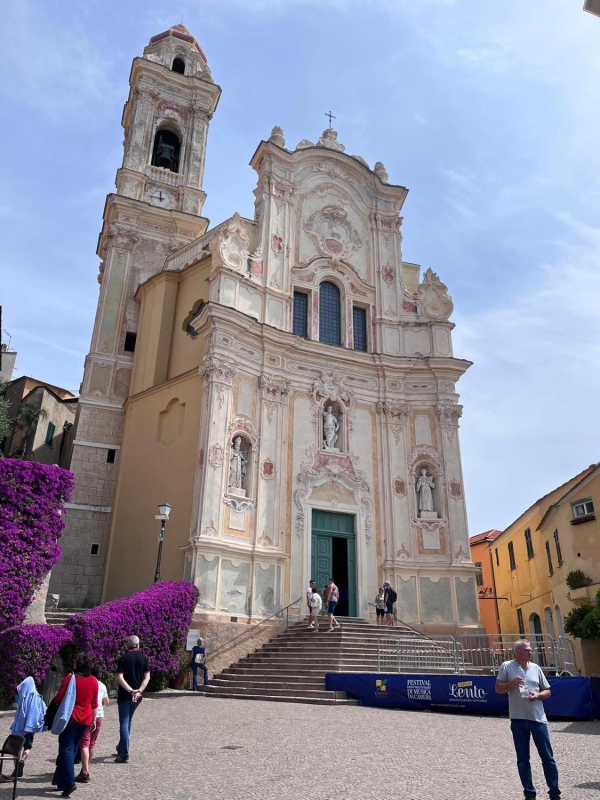 La Finestra Sul Borgo Bed & Breakfast Cervo Dış mekan fotoğraf