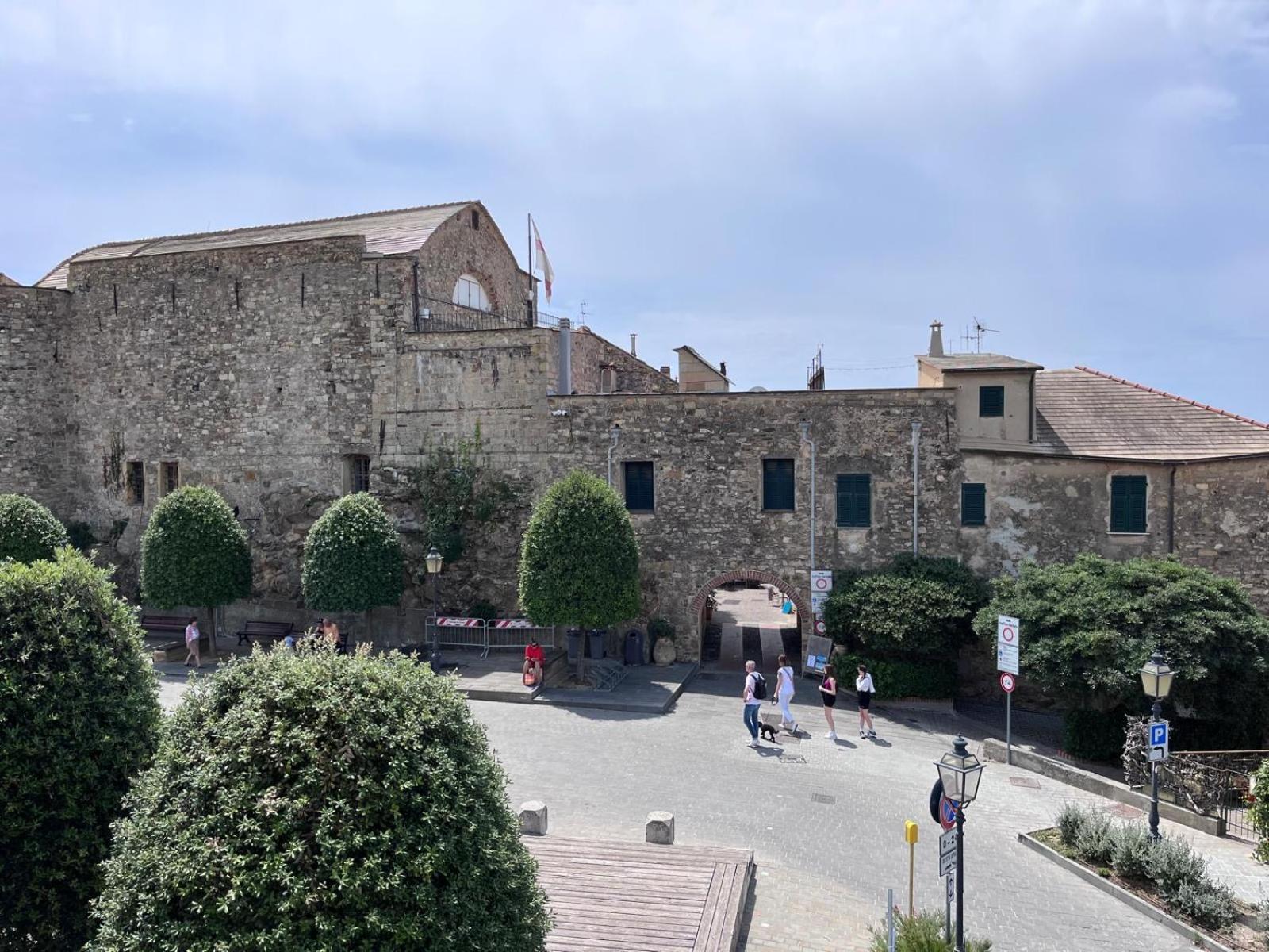 La Finestra Sul Borgo Bed & Breakfast Cervo Dış mekan fotoğraf