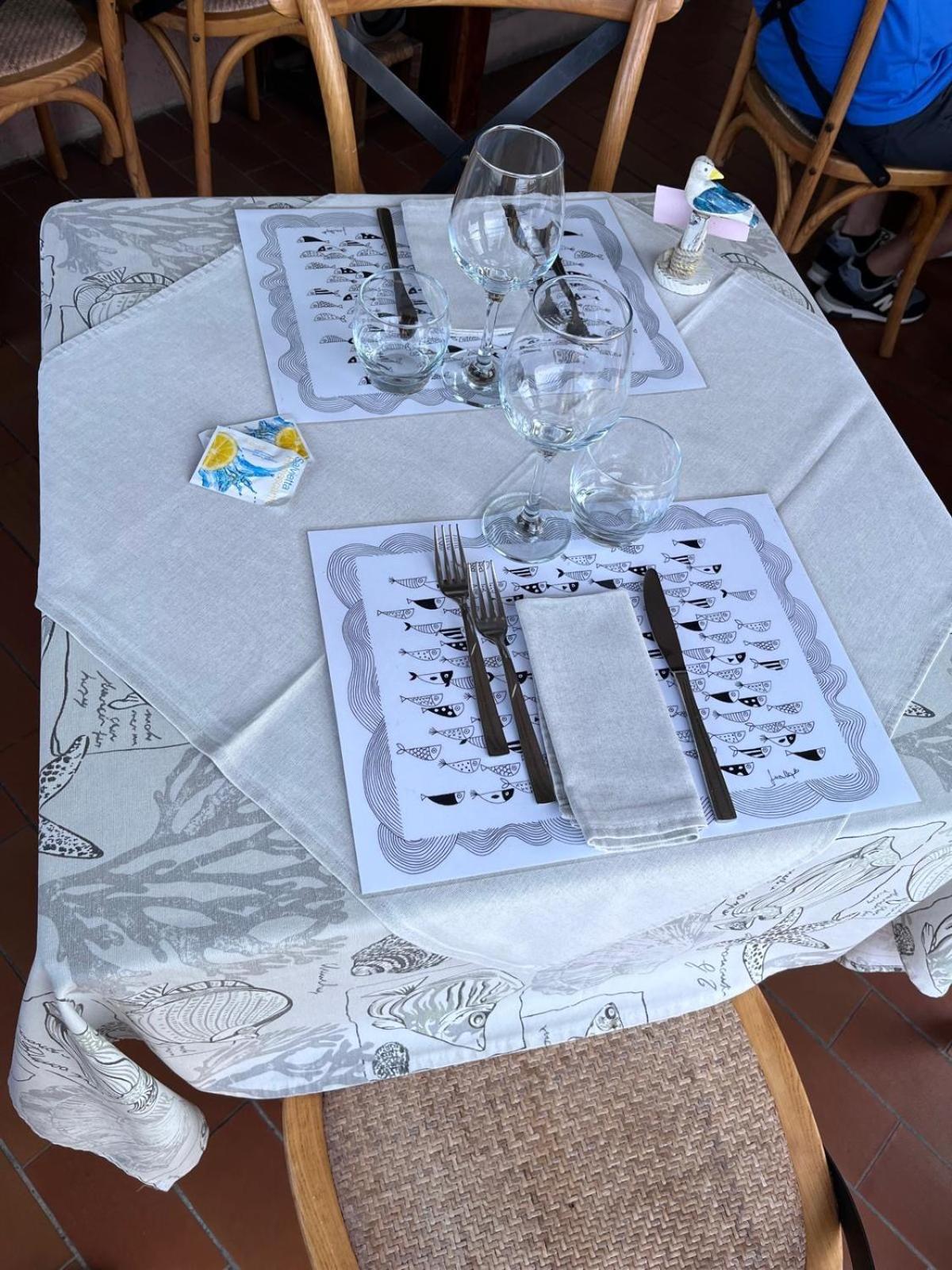 La Finestra Sul Borgo Bed & Breakfast Cervo Dış mekan fotoğraf